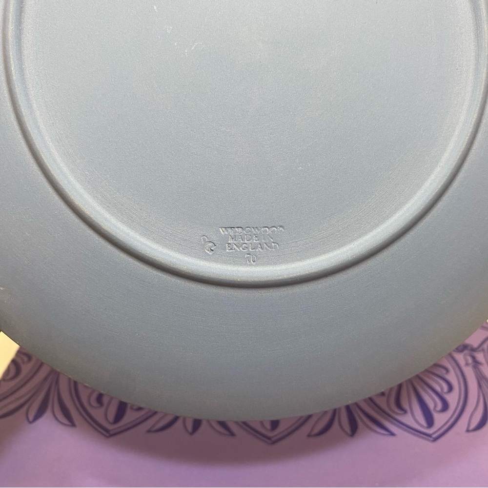 Wedgwood NEW Vintage 1970 Christmas Plate Trafalgar Square Blue White Jasper 8” - Picture 9 of 10